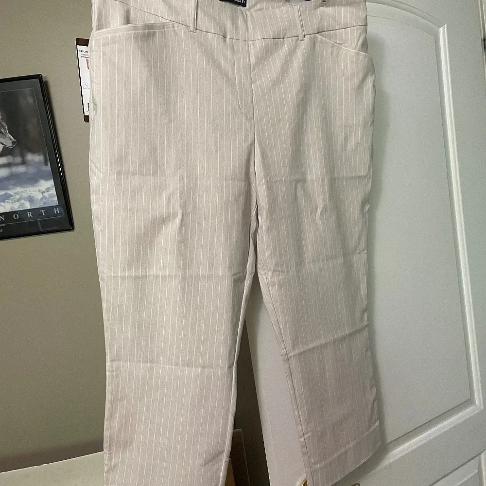 Summer capris - Picture 1 of 3